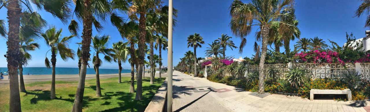 Beachfront Oasis In Costa Del Sol. Caleta De Velez Exteriér fotografie